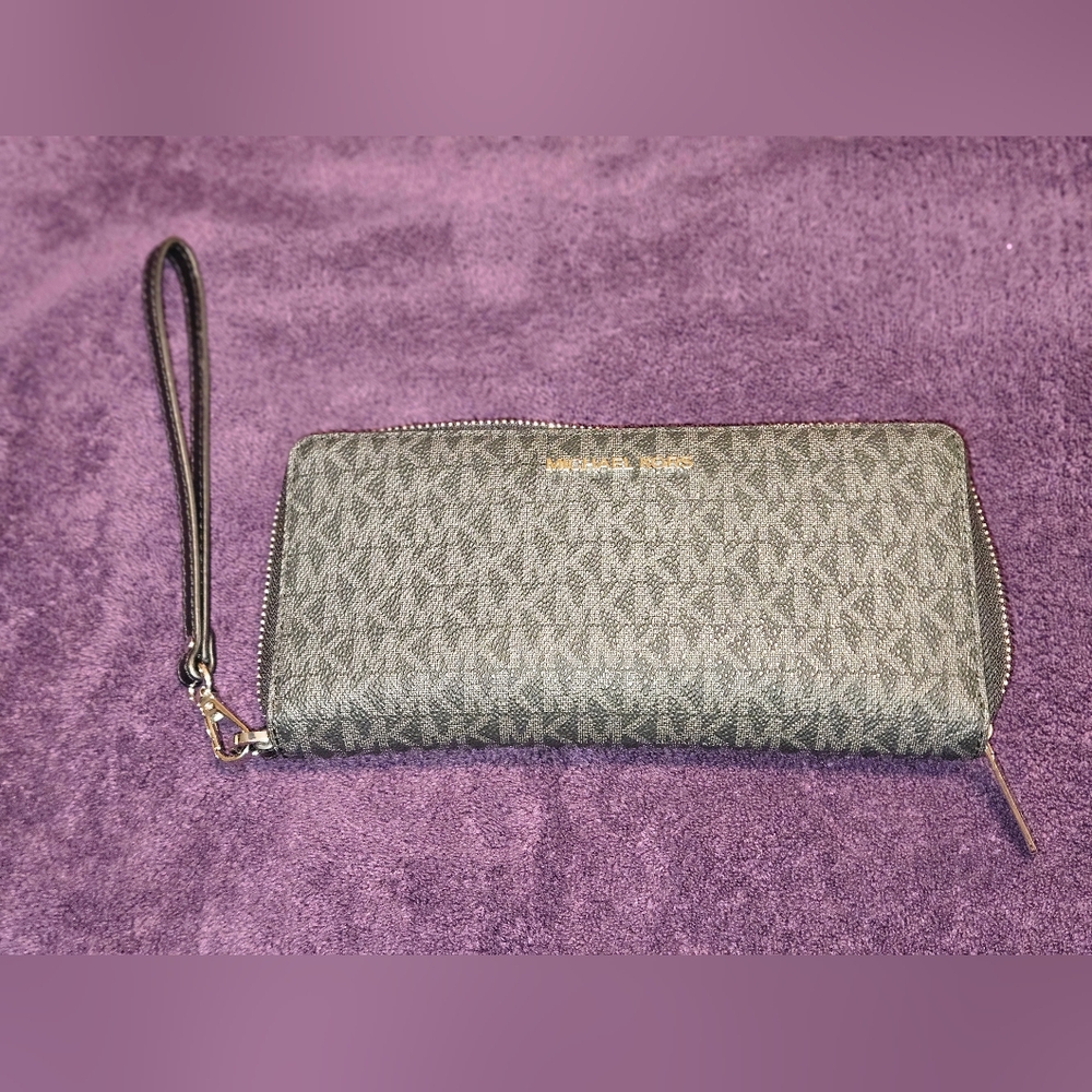 MK Signature leather ladies wallet
